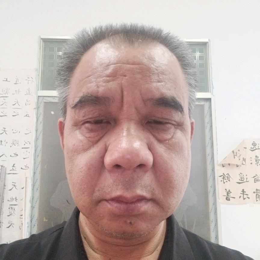 林立东书法
