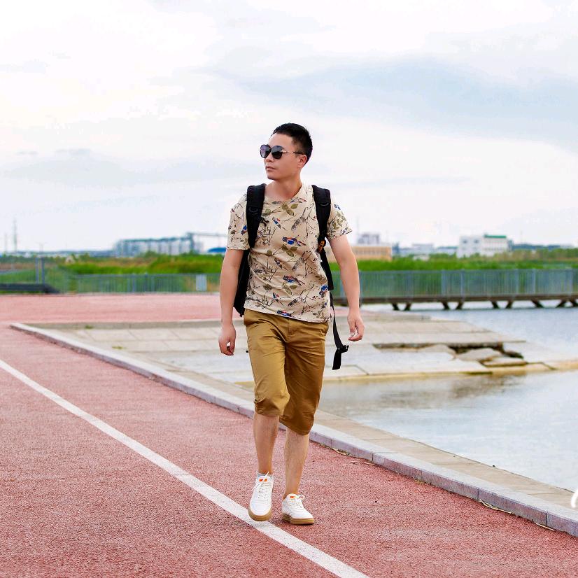 二连浩特市阿利摄影馆