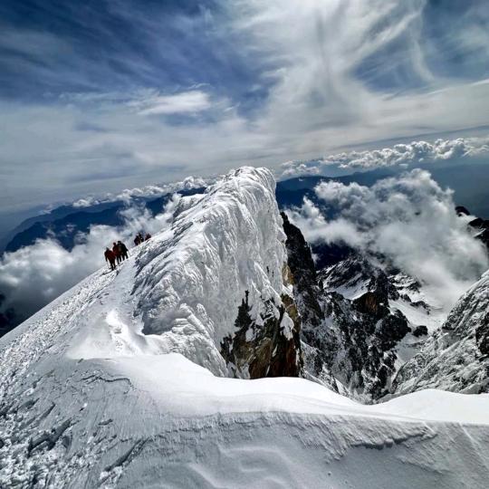 哈巴雪山斯古纳途户外俱乐部