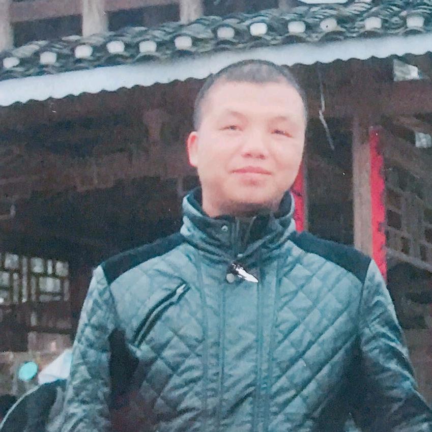 霸天辉辉