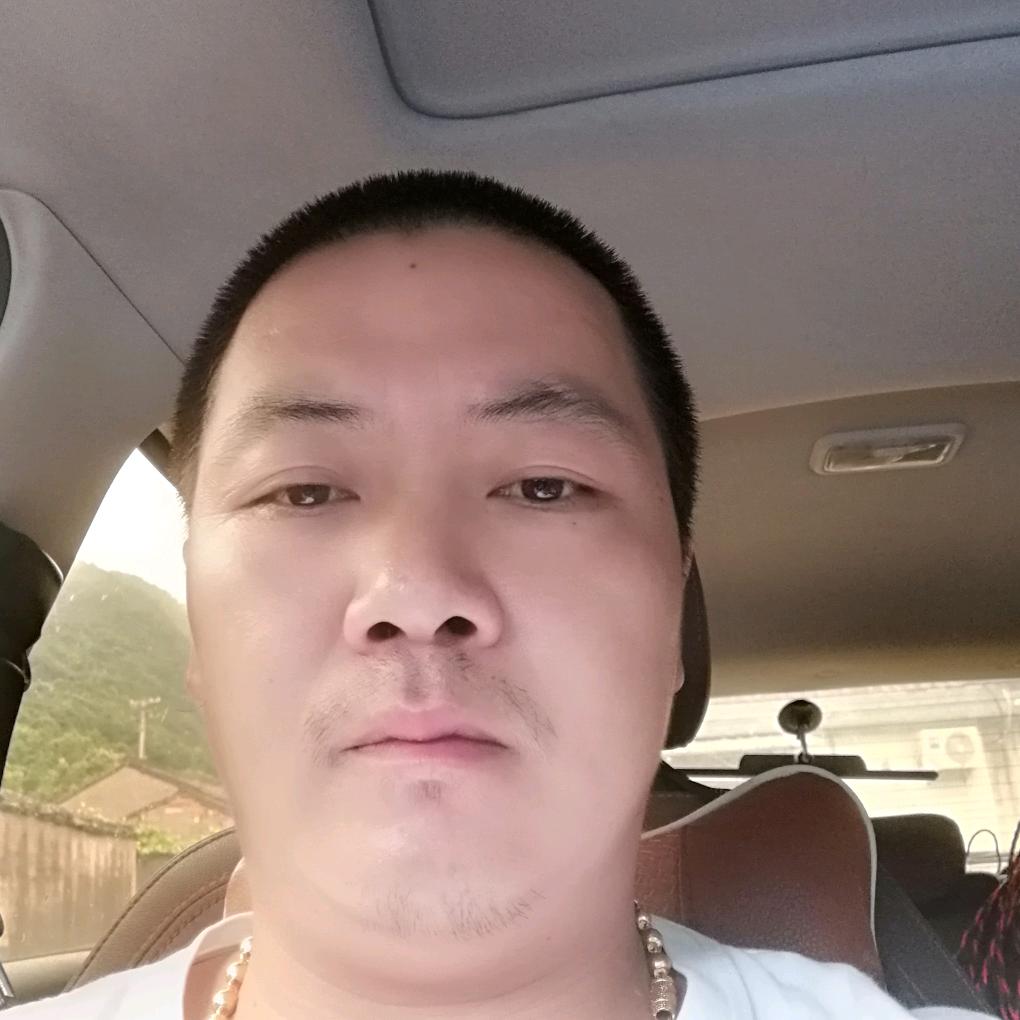 硕雄装饰