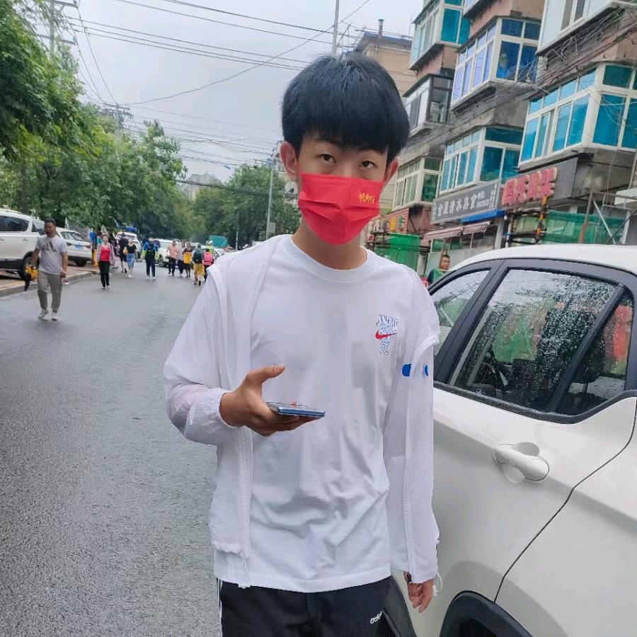 吃鱼嘀熊猫