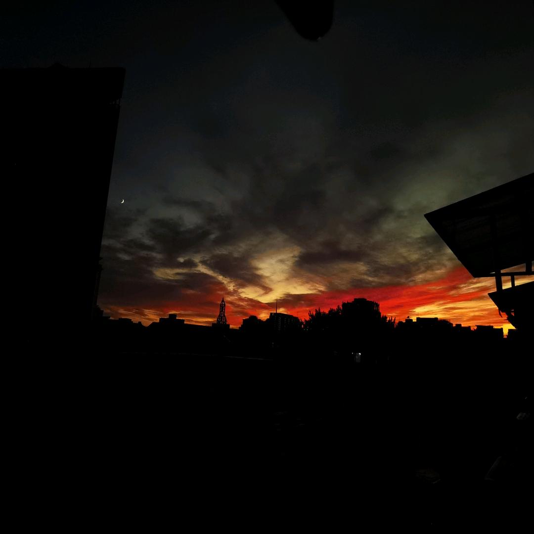 🌈彩虹糖🌈(ಡωಡ)