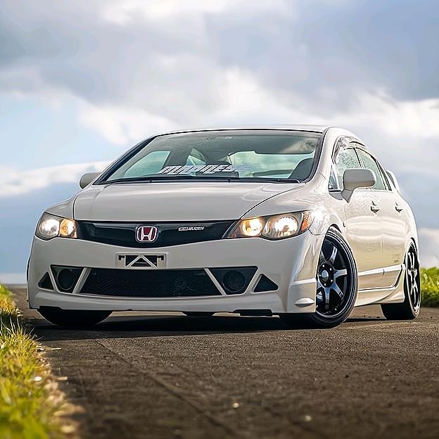 新晃佳腾汽车大灯改装升级