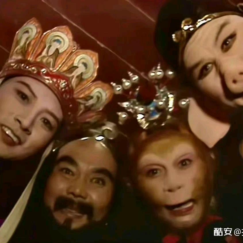 是白衬衫那