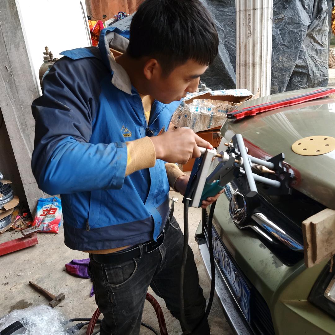 无腻子钣金精修小徐