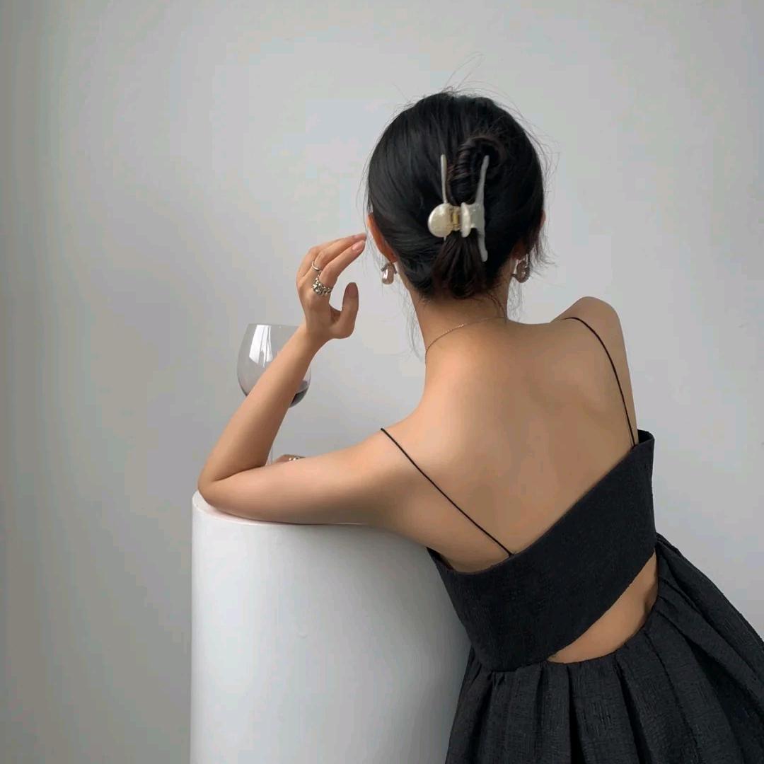 若汐.