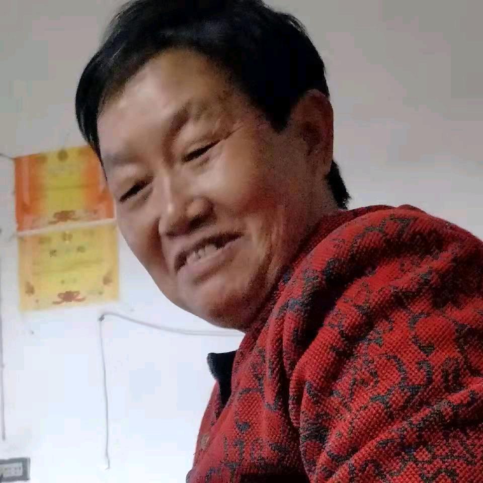 胡伦香（胡香兰）