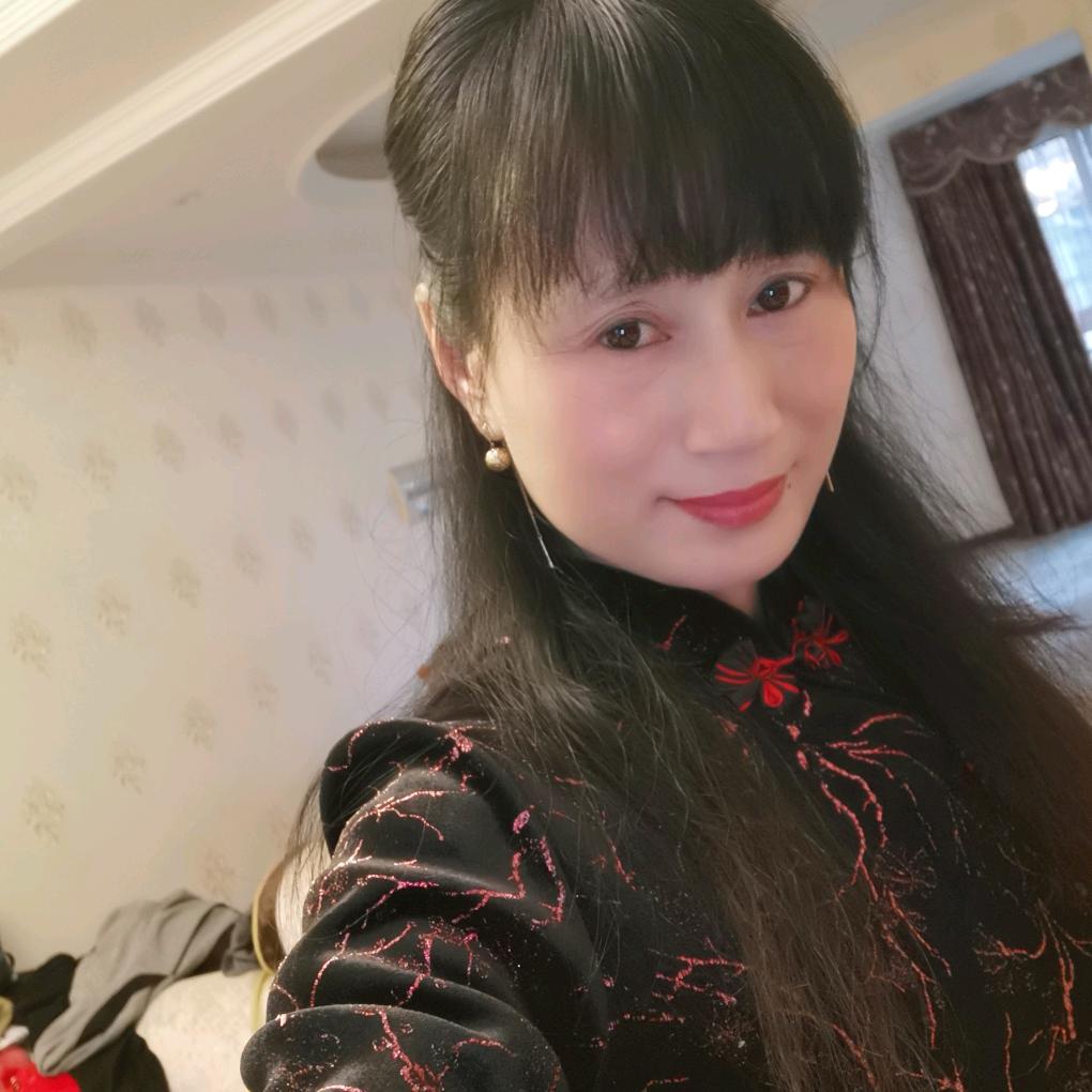 乐山的三千金，单身。
