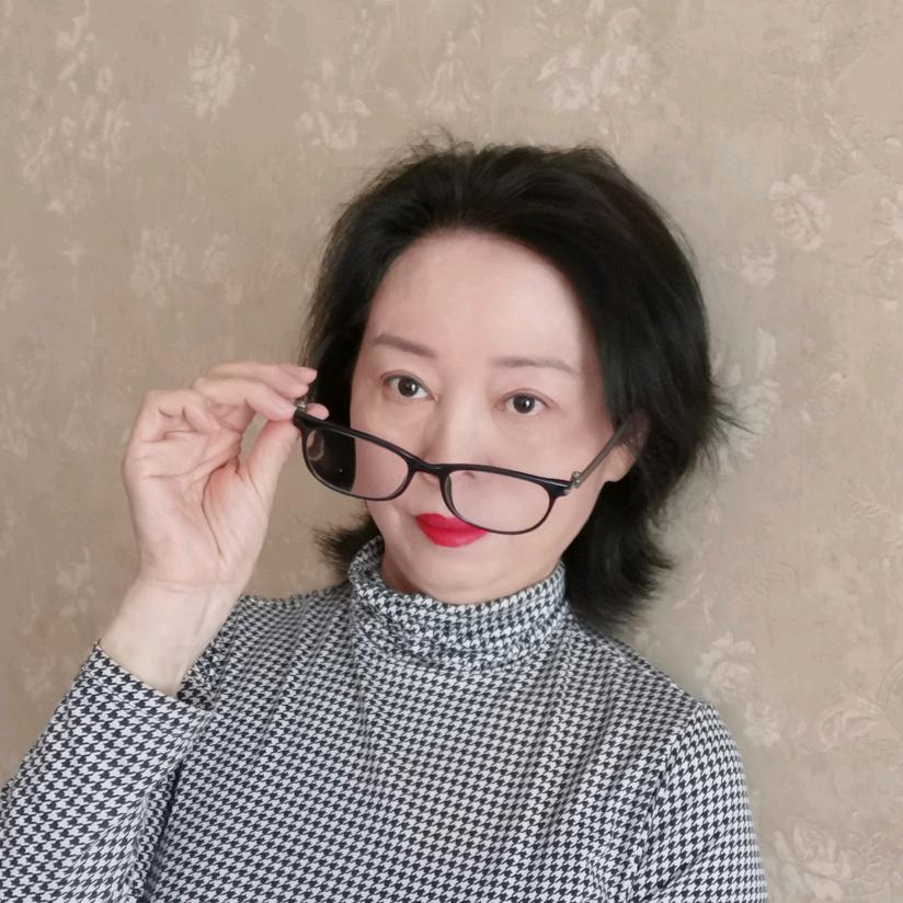 树梢上的黄鹂
