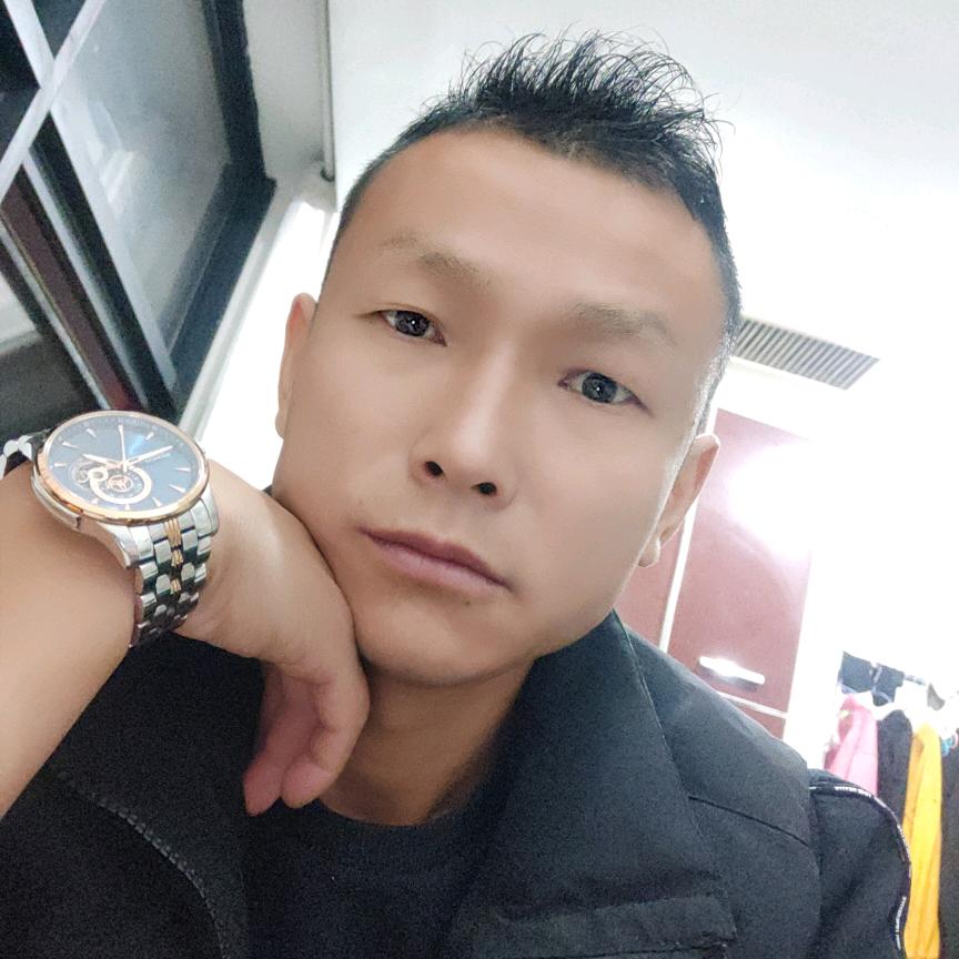 工地搬砖小哥哥