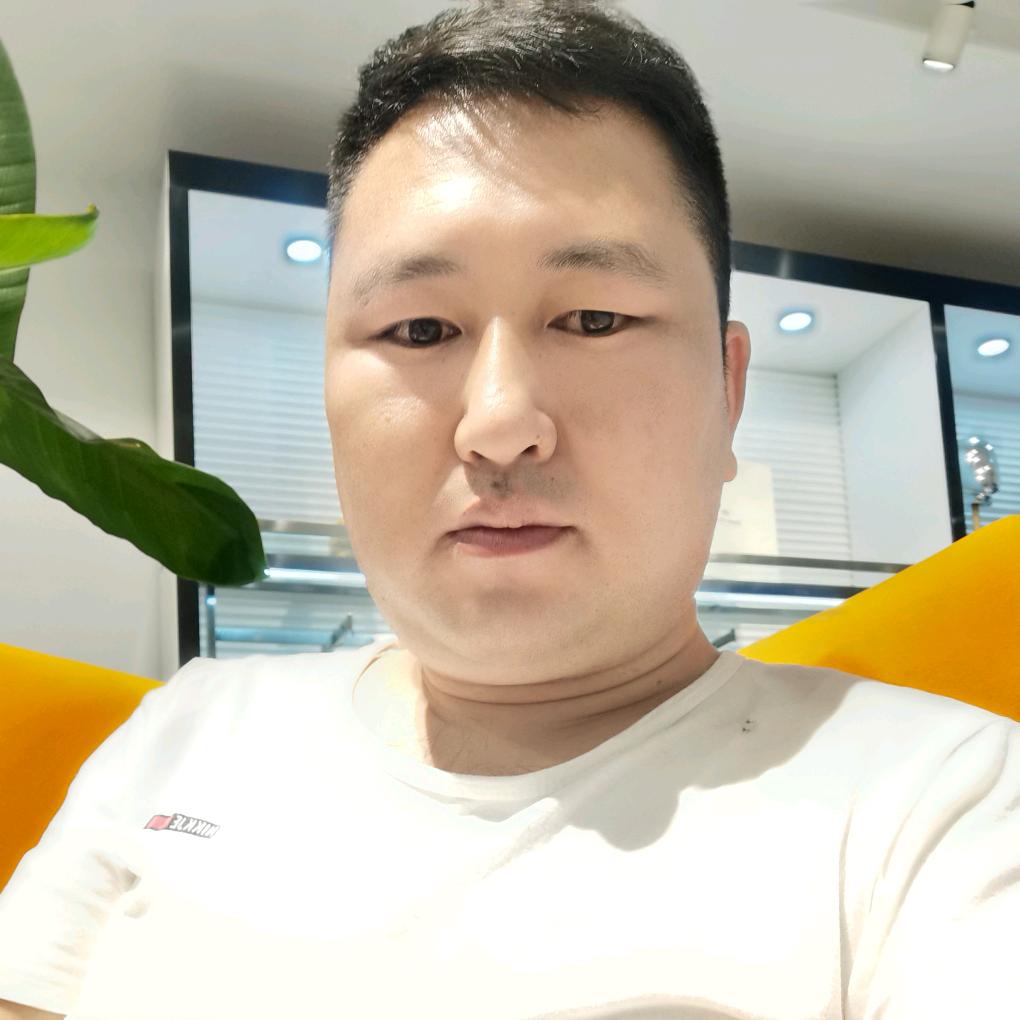 王飞