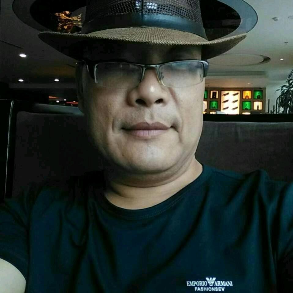 幼稚的男孩（强埠小许家电）