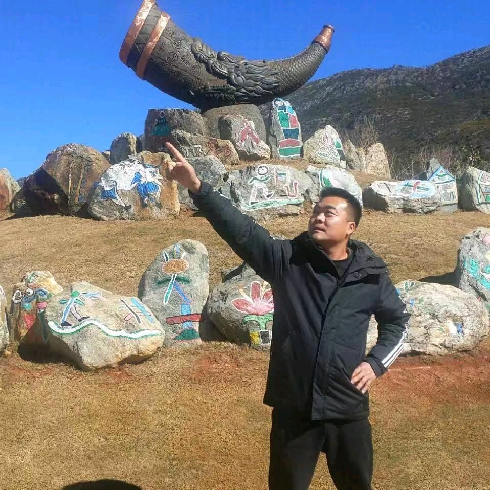 张涛主营白芨、重楼、冰球子、山茨菇。