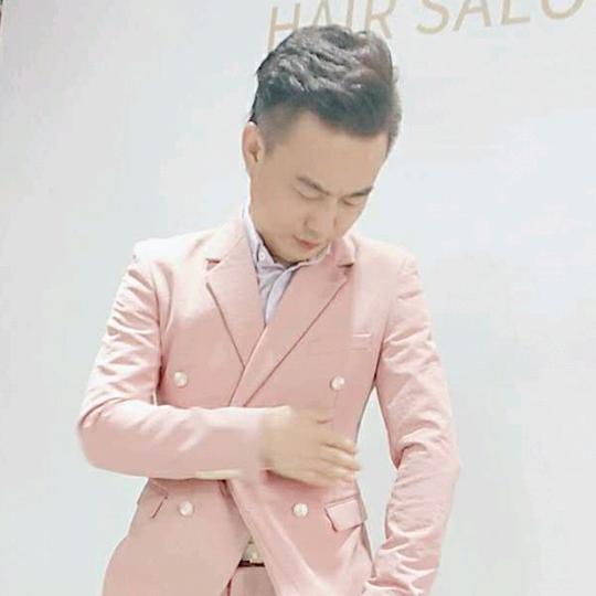 克拉玛依楠木雅典娜美发店