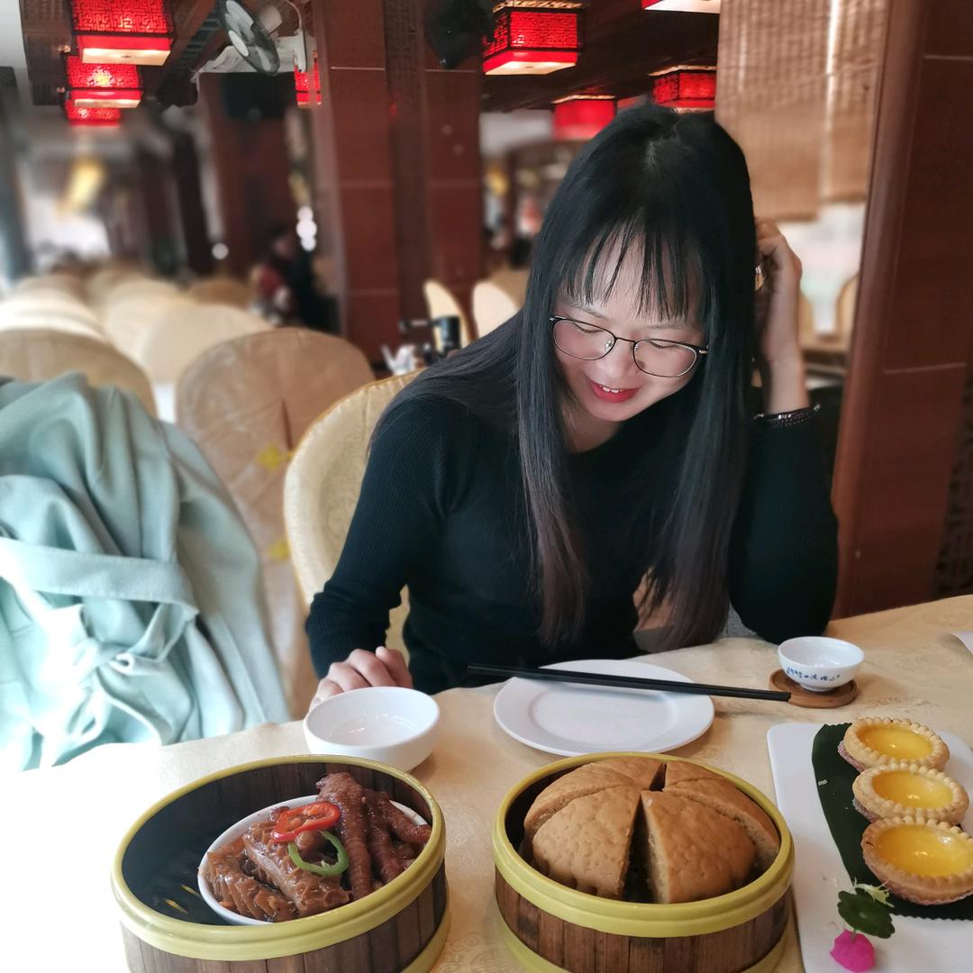 是浅笑呀