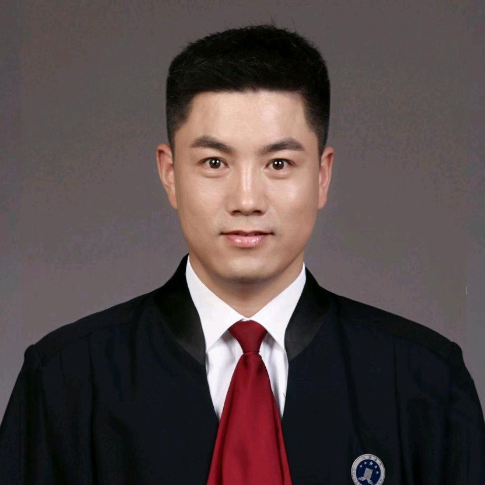 上海股权律师钟钦才