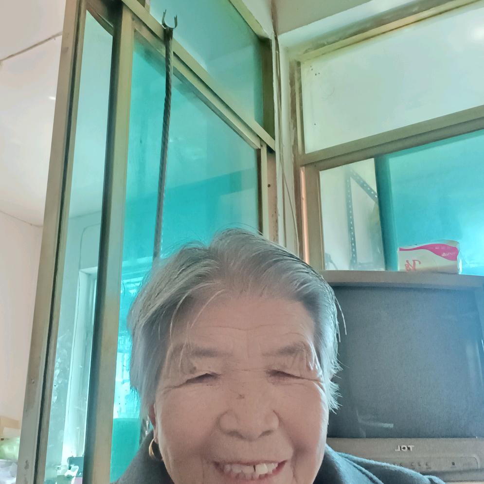 王怡宏璐妈妈