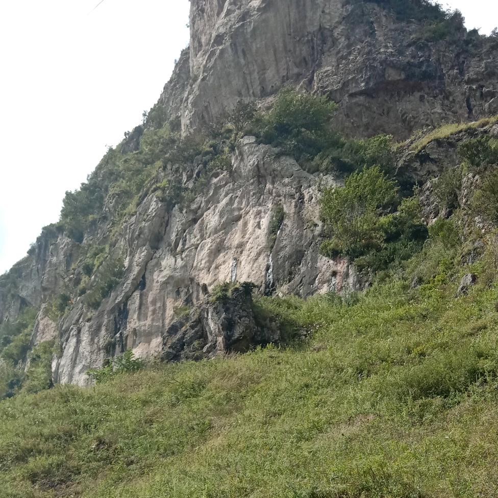 大威地国