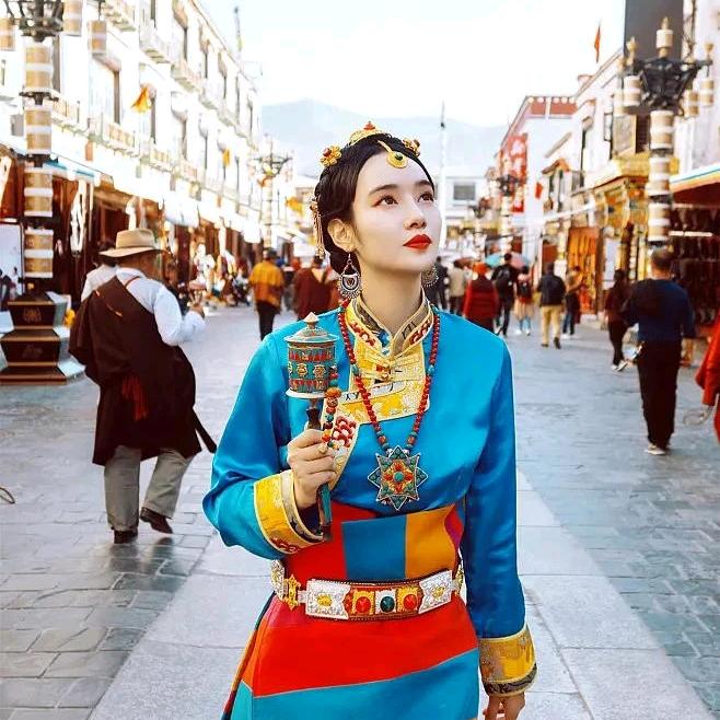 我叫喵喵🌸🌸🌸