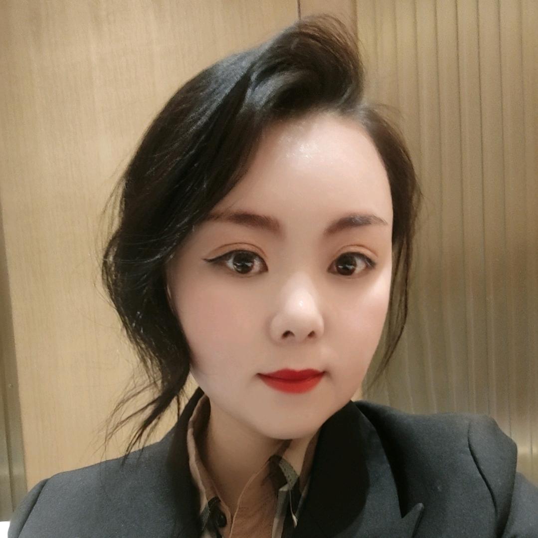 小莉莉