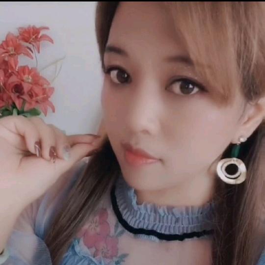 依依💍红蓝宝石💍翡翠玉石