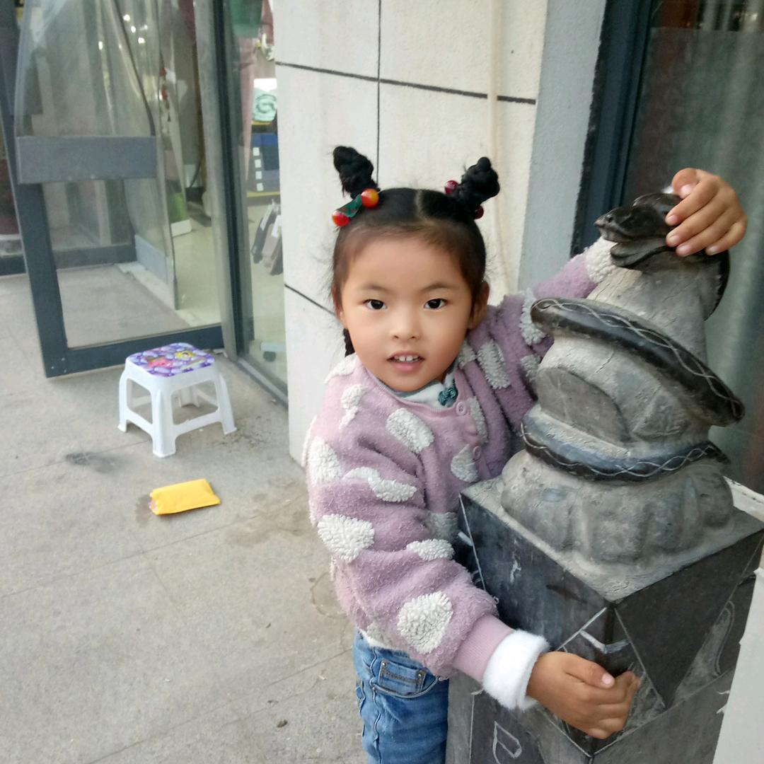 哈哈大笑😄😄