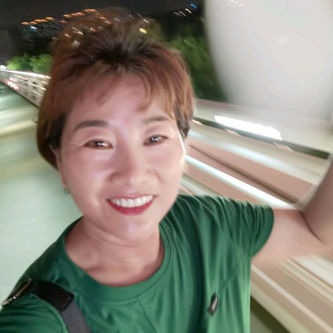 有点拽，〈安徽蚌埠）