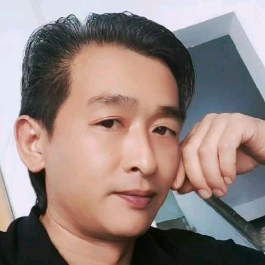 阿力
