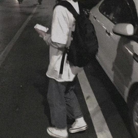 拿根辣条辣死你