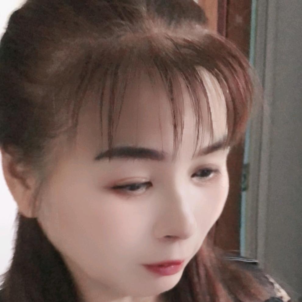 英子