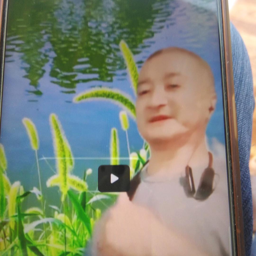快乐哥，每天上午十点十分直播，新主播