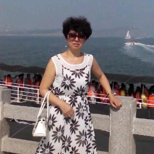 艳阳