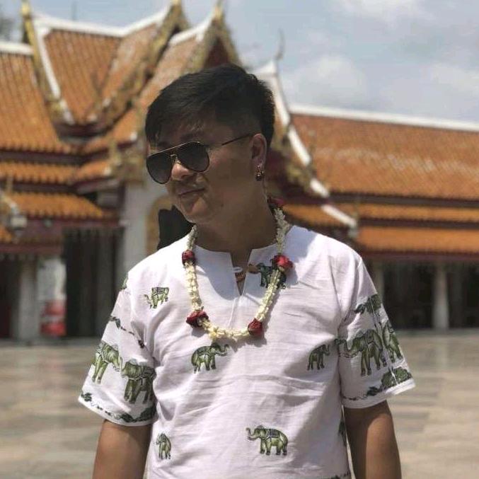 小时候可帅了