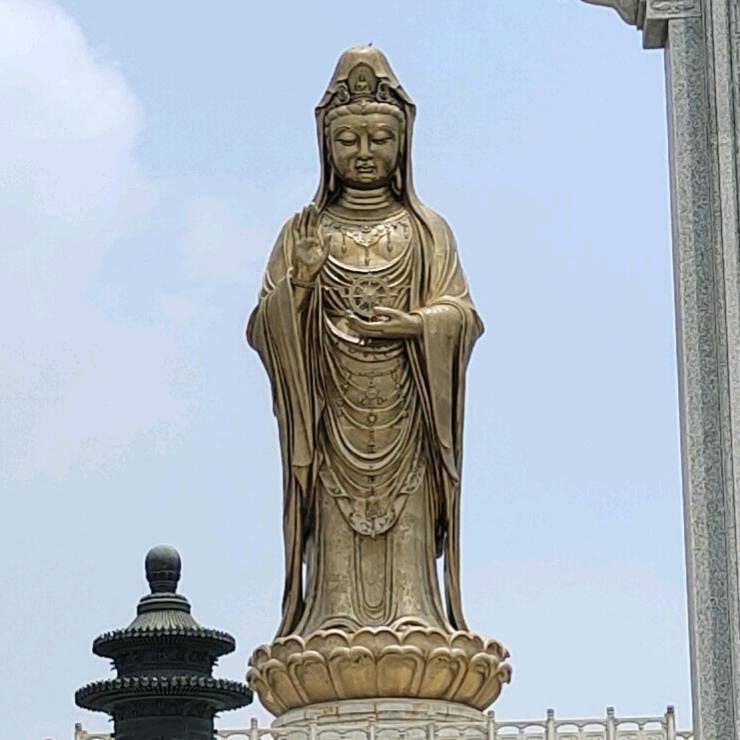 左個有錢人