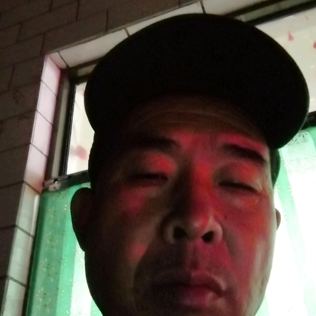 侯文成