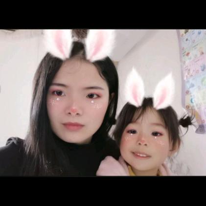 佳佳