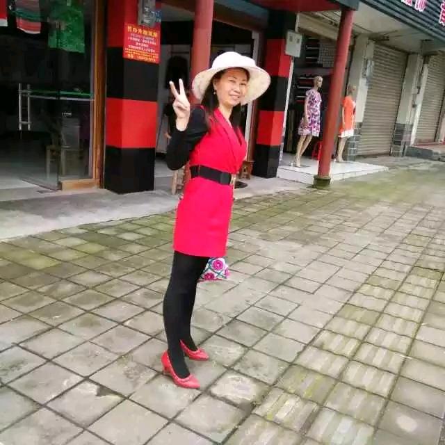我胡芬芳最幸福的女人