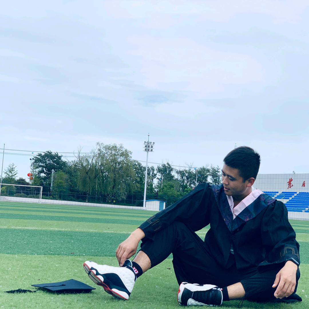 @L 𨰻