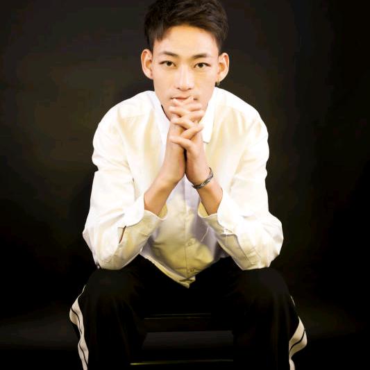 李洋