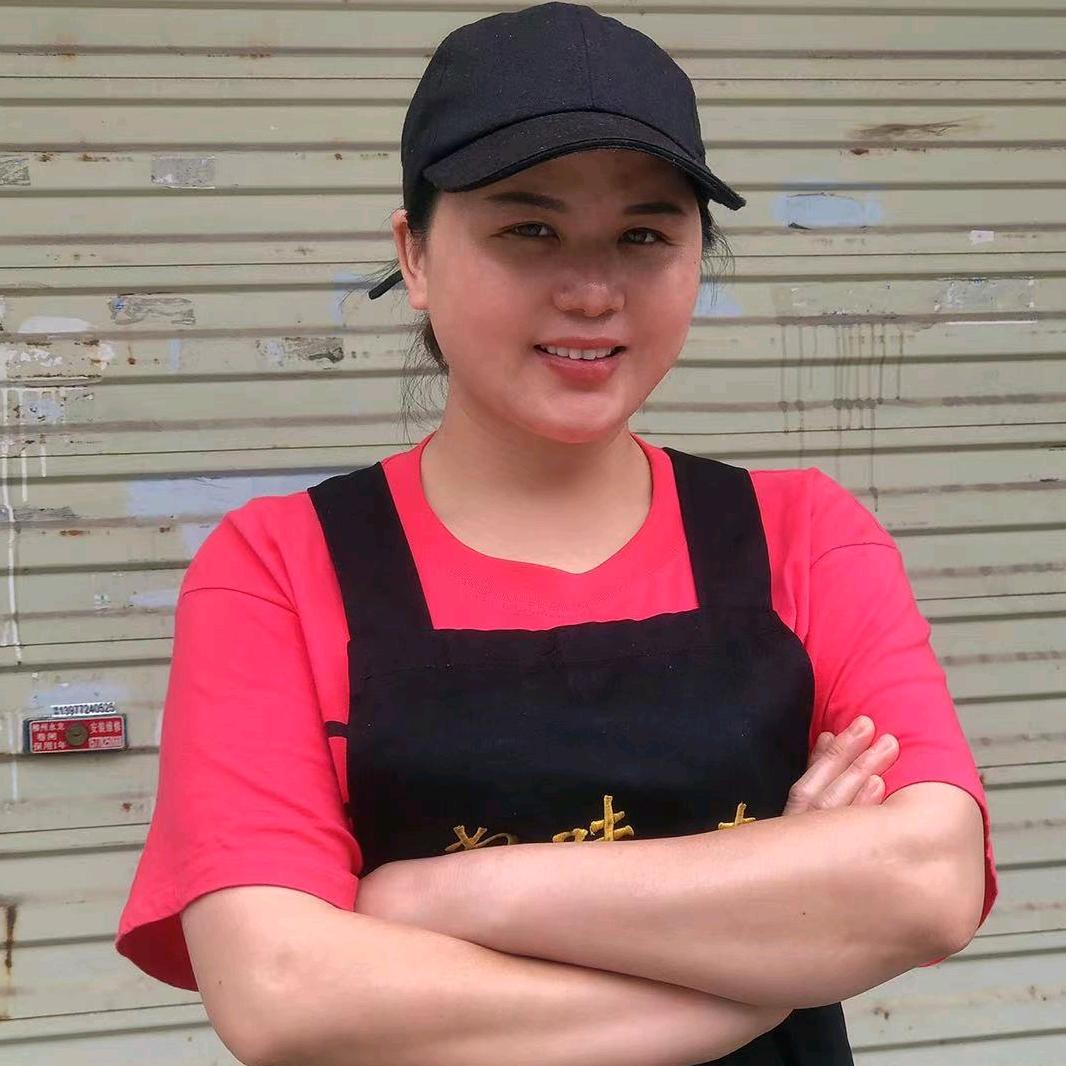 肥妞好呷螺蛳粉