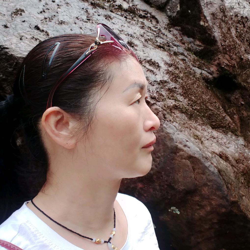 泸县瓷砖批发、新标门窗、安华卫浴，小李