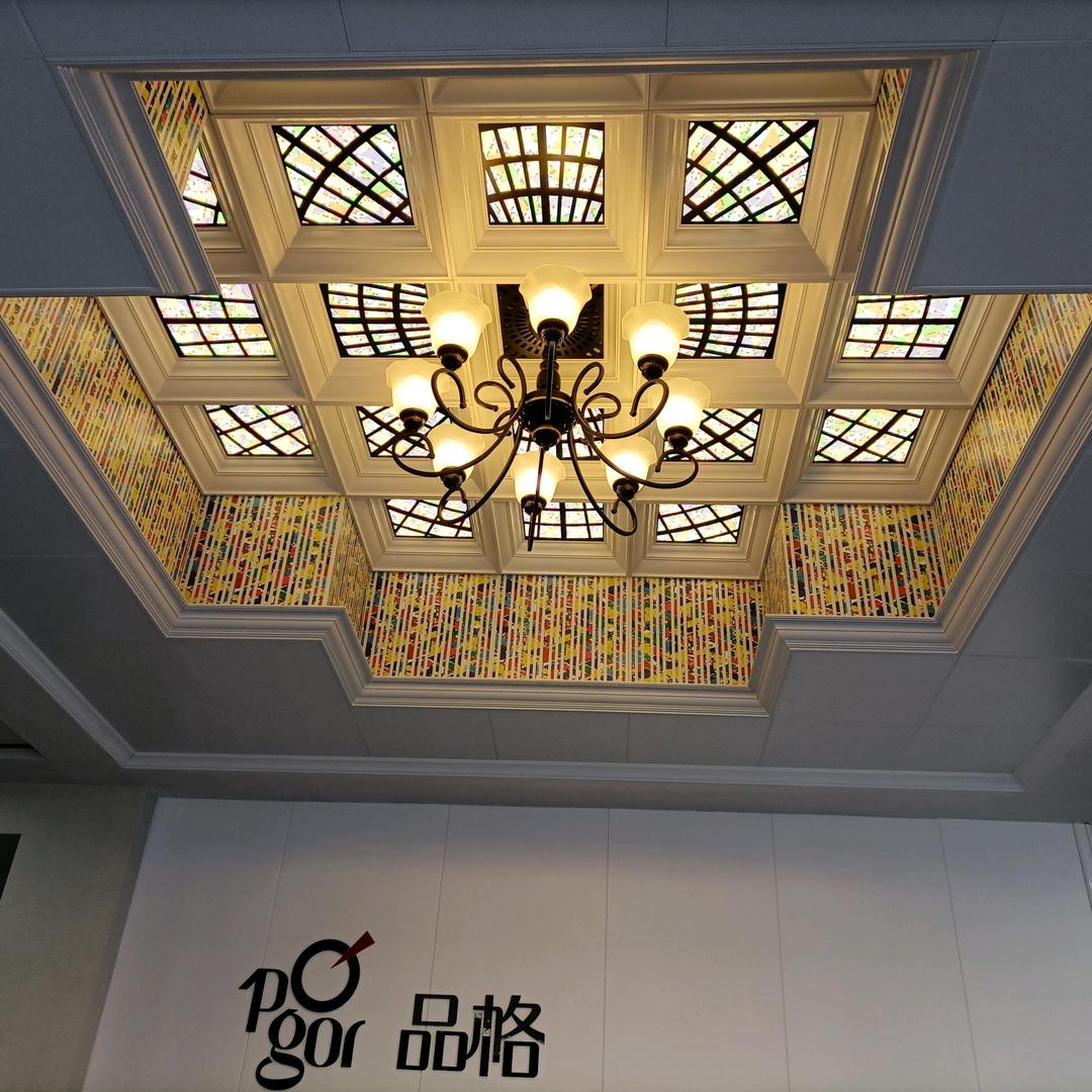 可爱深红花不语