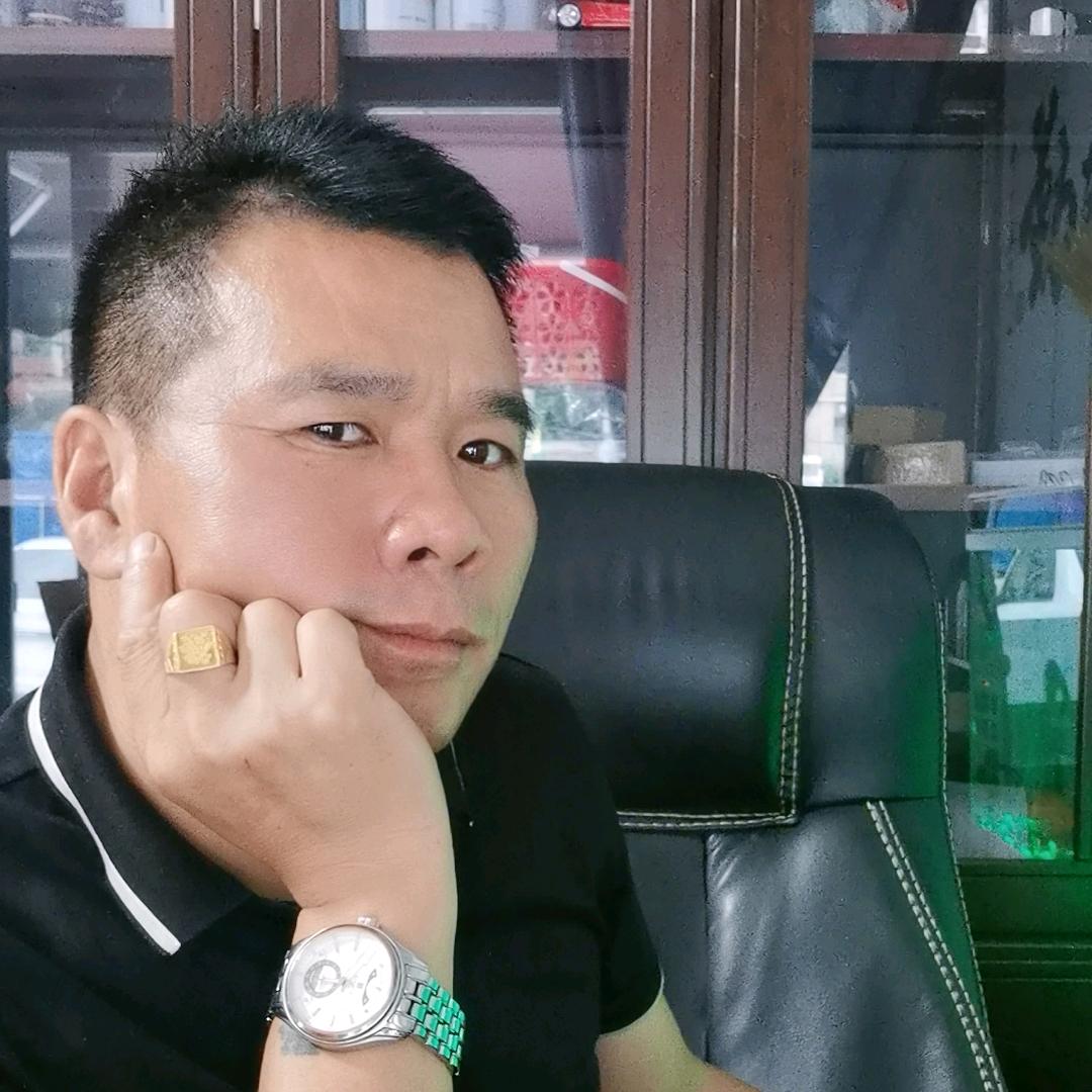 万州余哥二手名车汇