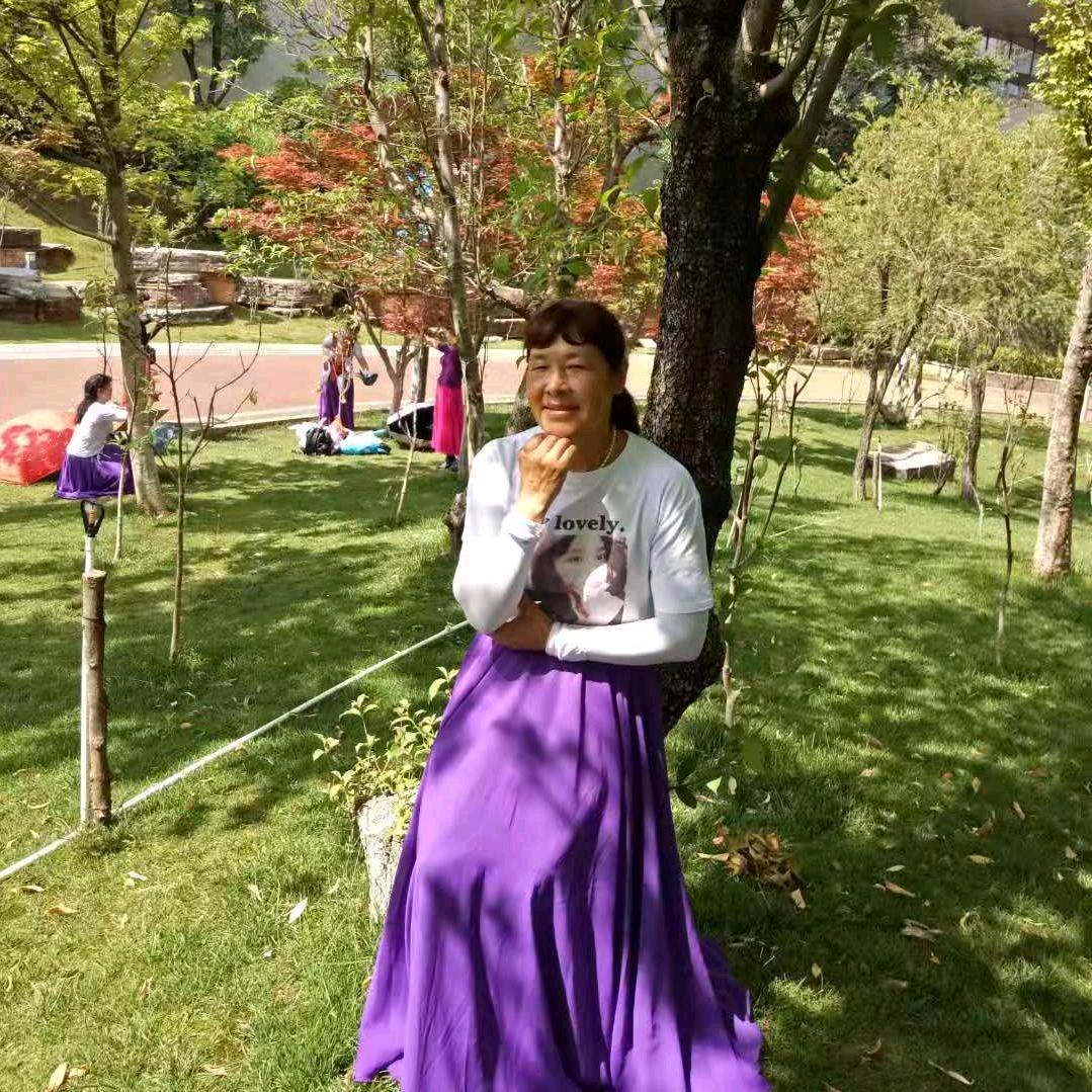 开心快乐每一天（嗯😊）