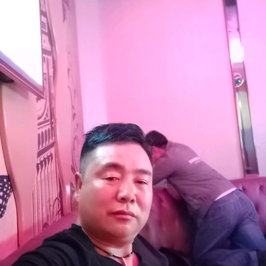 孤身撑起①片天