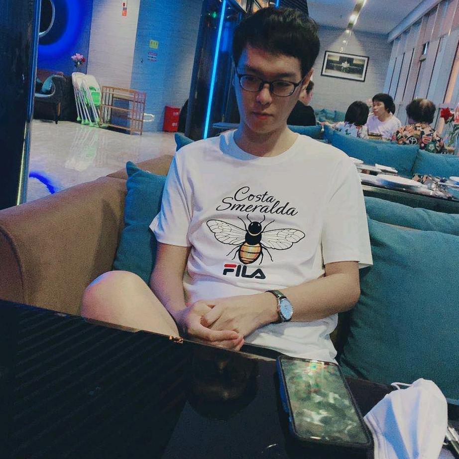 旻