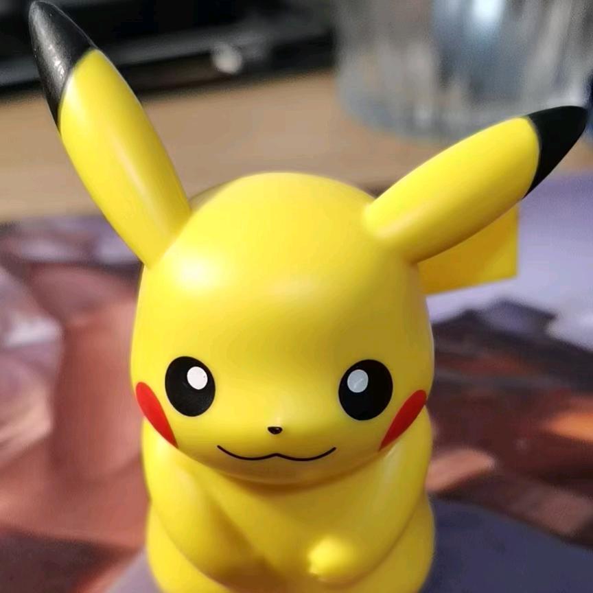 黄色的皮卡丘