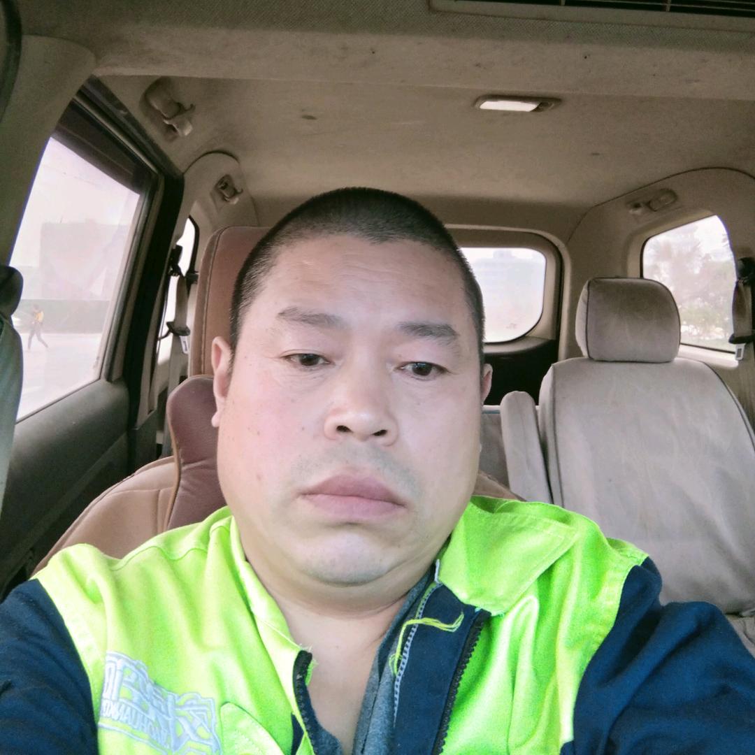 曹县，专业粘瓷砖二哥，李风领