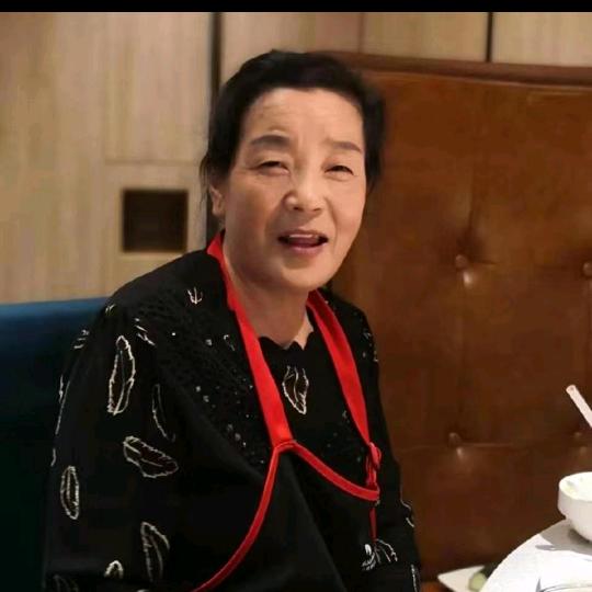 王女士